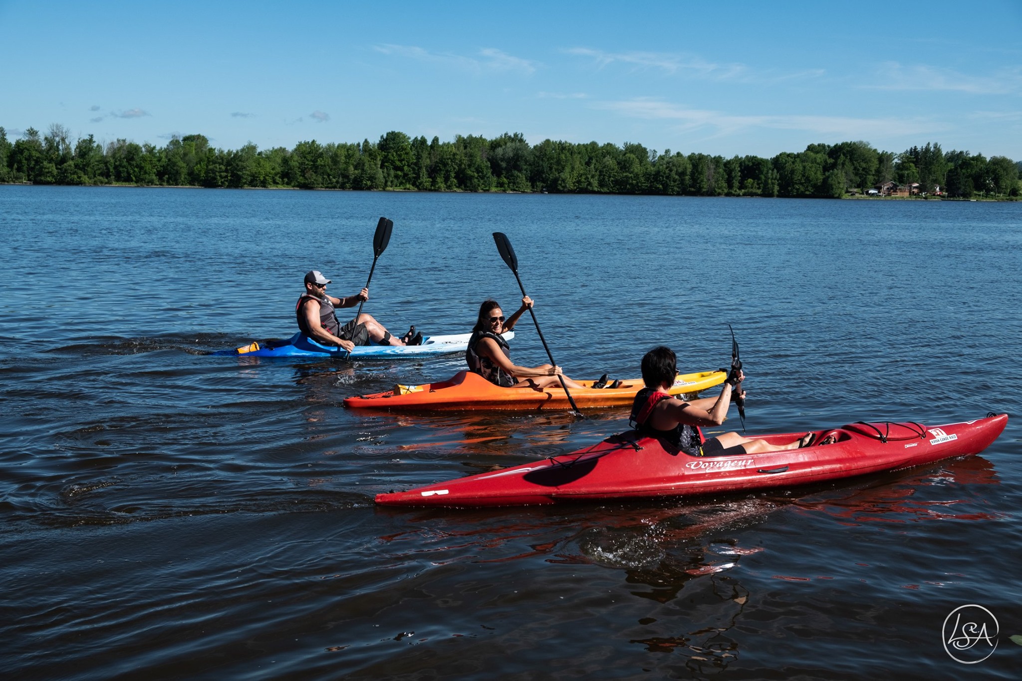 4 kayaks lors de la course canoe-kayak de 2019